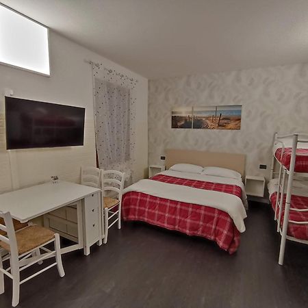 Appartamento Vicino Lago Di Garda, Peschiera, Gardaland Ponti sul Mincio Ngoại thất bức ảnh